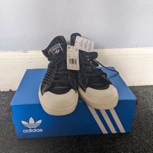 Men's Adidas Shoe